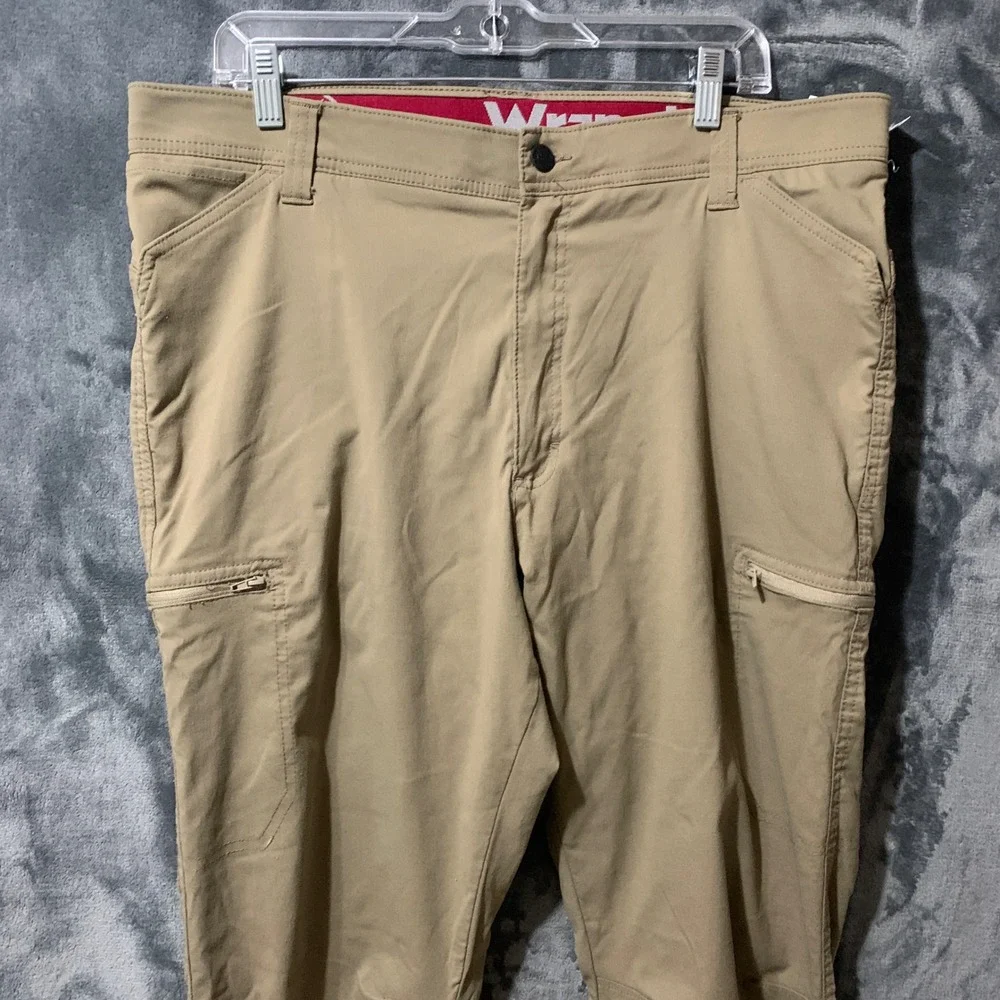 Wrangler ATG Pants Mens 38x32 10NW788FR Khaki Outdoor Utility Cargo Gorpcore